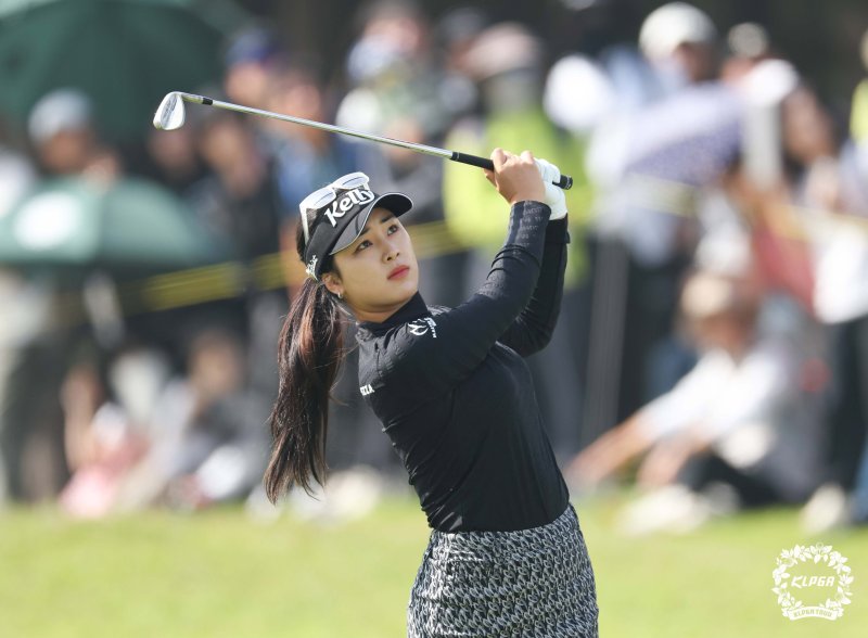 윤이나, LPGA 직행권 향한 반등의 질주... PGA 큐스쿨서도 한국 선수 활약