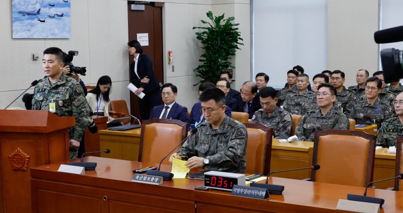국방부, 계엄 관련…장군급 3명 영관급 4명 등 모두 7명 '기소휴직' 발령