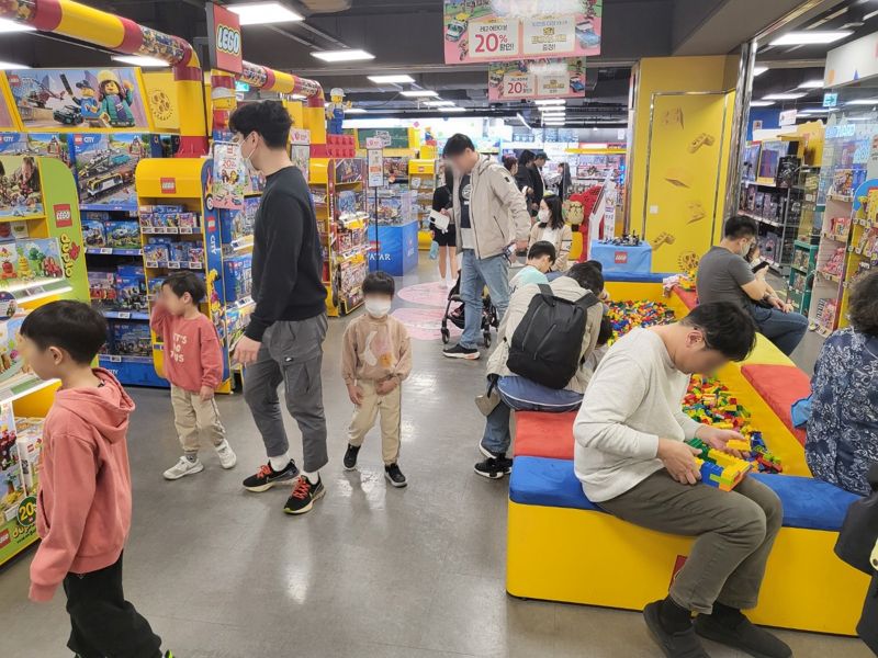 롯데마트 제타플렉스 잠실점 토이저러스 매장 전경. 롯데마트 제공