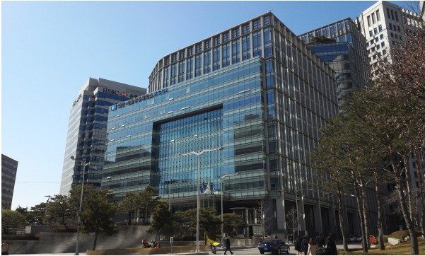 ‘환경 지키고 어르신 일자리도 만들고’... 상의·LG유플, 폐배터리 수거사업 맞손