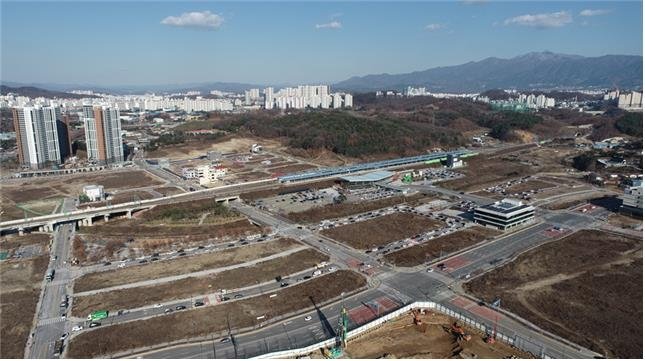 역세권 개발이 추진중인 한 지역의 부지 모습. 연합뉴스