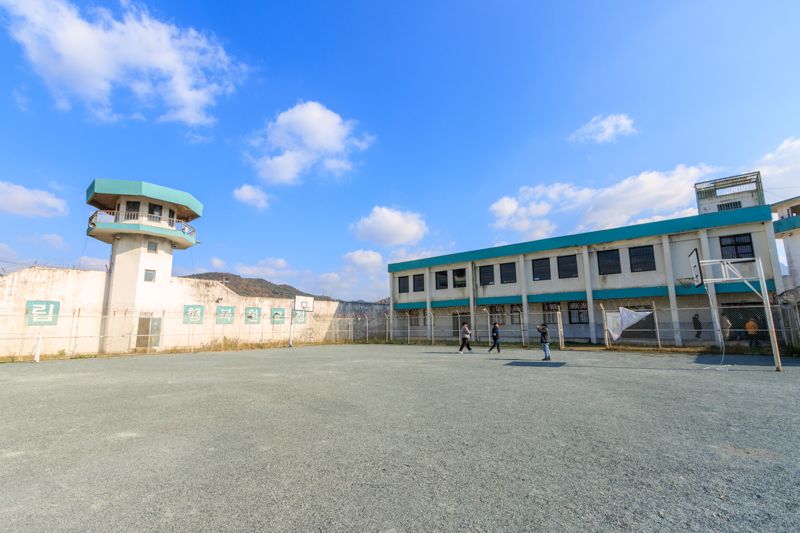 옛 장흥교도소 내 운동장. 장흥군 제공
