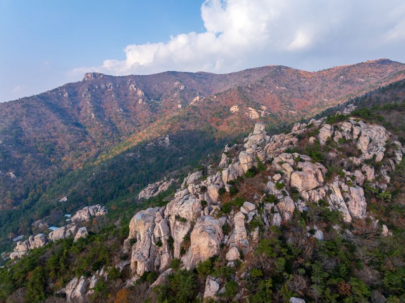 호남 5대 명산의 하나로 꼽히는 천관산. 장흥군 제공