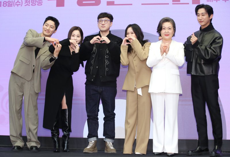 정지소로 회춘한 김해숙…'수상한 그녀', 드라마로 만난다(종합)