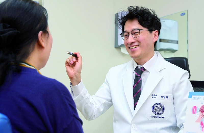 혈관 절반 막혀도 증상없는 '경동맥 협착'…50대이후엔 초음파·CT촬영 등 검진 필수