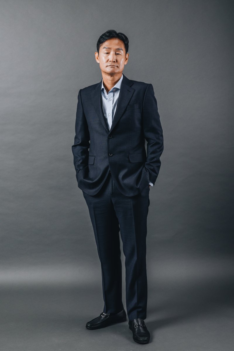 "고정관념 깨"…'깨어있는 지도자' 최용수가 '슈팅스타'로 얻은 것