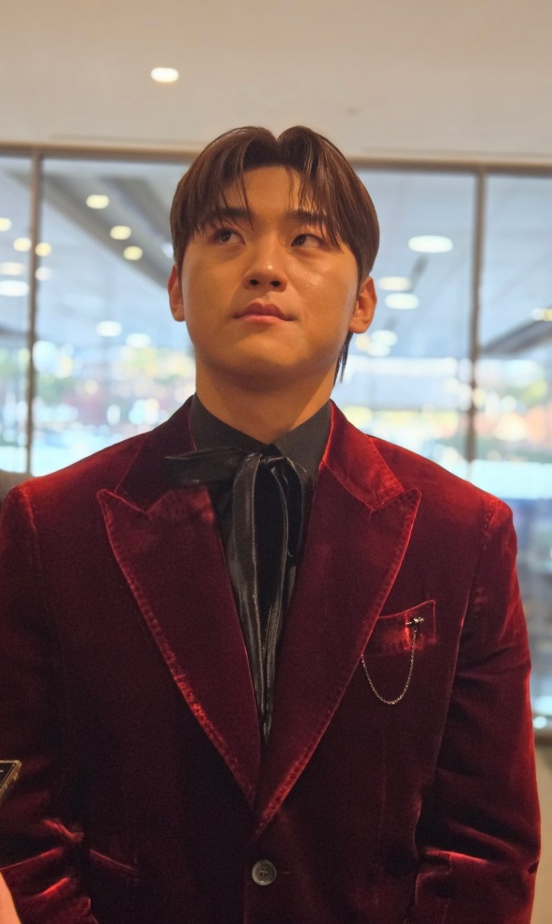 [서울=뉴시스] 김주희 기자 = 13일 서울 강남구 코엑스 오디토리움에서 열린 2024 신한 쏠뱅크 KBO 골든글러브 시상식에 참석한 KIA 타이거즈 김도영. 2024.12.13juhee@newsis.com