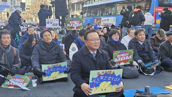 김부겸 "국힘, 지금 여당놀이해서 뭐 하나"