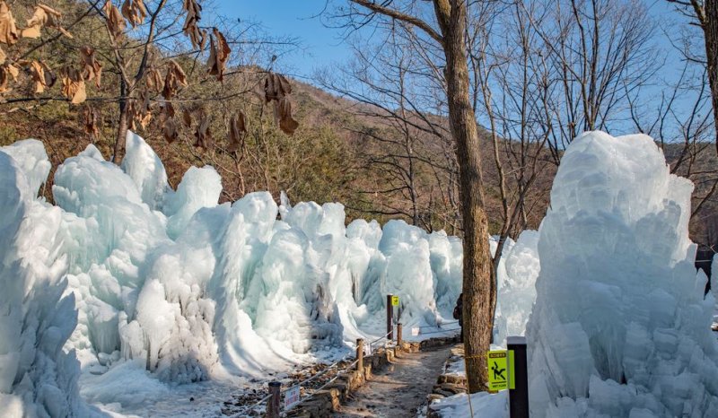 [대전=뉴시스]대전 상소동 산림욕장 얼음동산. (사진=대전시 제공). 2024. 12. 17 photo@newsis.com *재판매 및 DB 금지