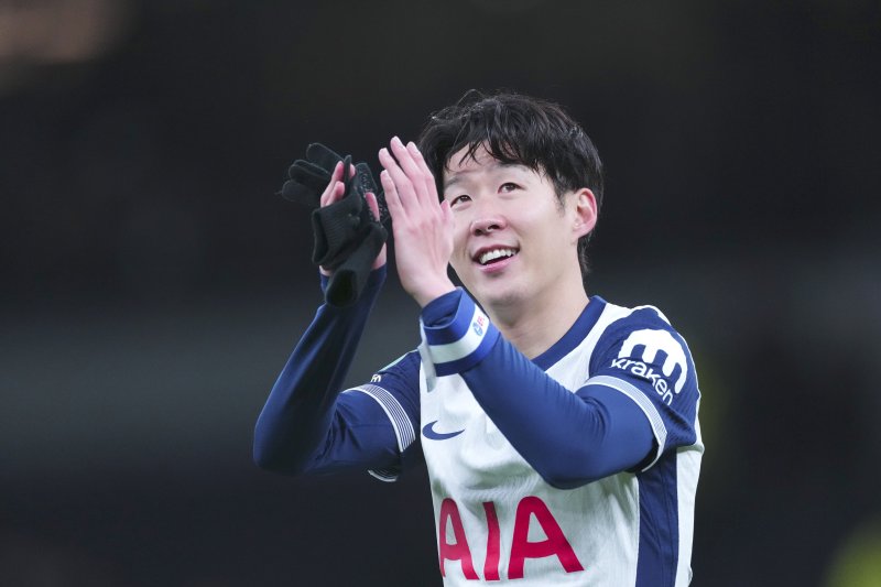 [런던=AP/뉴시스] 잉글랜드 프로축구 프리미어리그(EPL) 토트넘 홋스퍼의 손흥민. 2024. 12. 19.