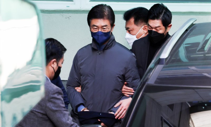경찰, '내란 혐의' 김봉식 서울경찰청장 직위해제