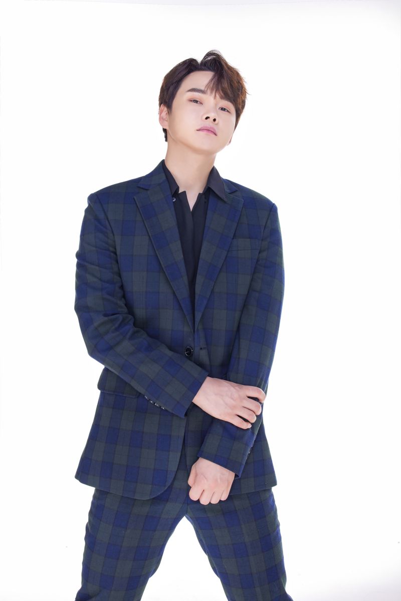 '밀어밀어'로 시작해 '뉴트렌드 대상'까지... 박서진, 무서운 성장세 [fn·셀럽챔프 음악부문 1위]