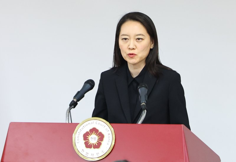 "헌법연구관 영문이름, 중국식...화교출신" 문형배 이어 좌표 찍힌 공보관