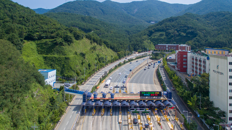 부산 백양터널 요금소 전경. 부산시설공단 제공