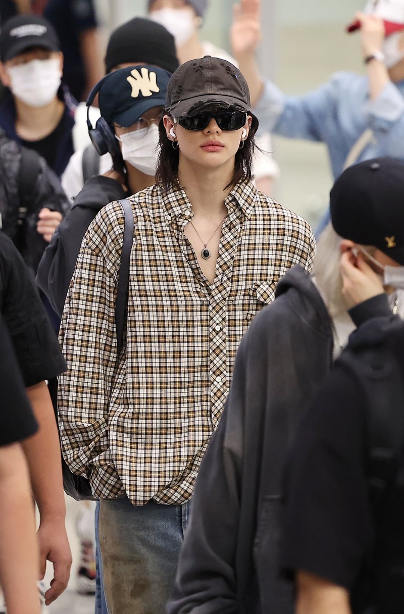 [뉴스1 ★]현진, 멋들어진 ‘골드 키위’ 헤어…독보적 카리스마 ‘So Good’