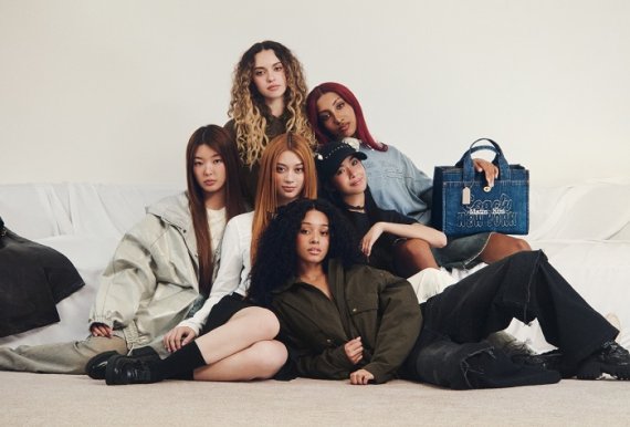 두 젠지 브랜드의 만남, 코치 마뗑킴(COACH Matin Kim) 리미티드 컬래버레이션 컬렉션 출시