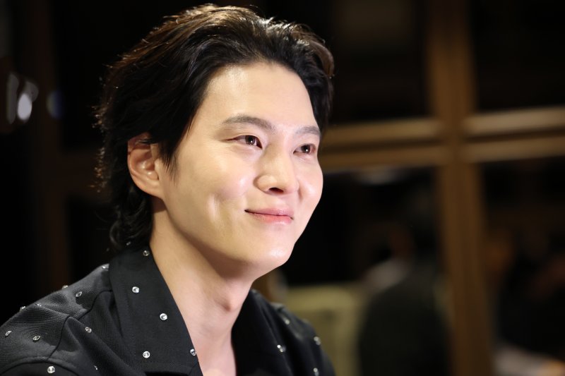 주원, 비치는 모습보다 감정 몰입에 진심인 배우 [정덕현의 페르소나K]