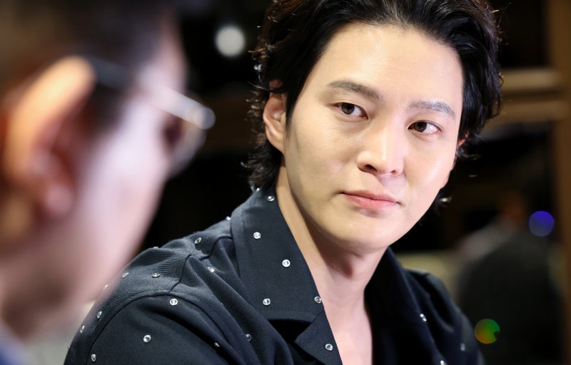 주원, 비치는 모습보다 감정 몰입에 진심인 배우 [정덕현의 페르소나K]