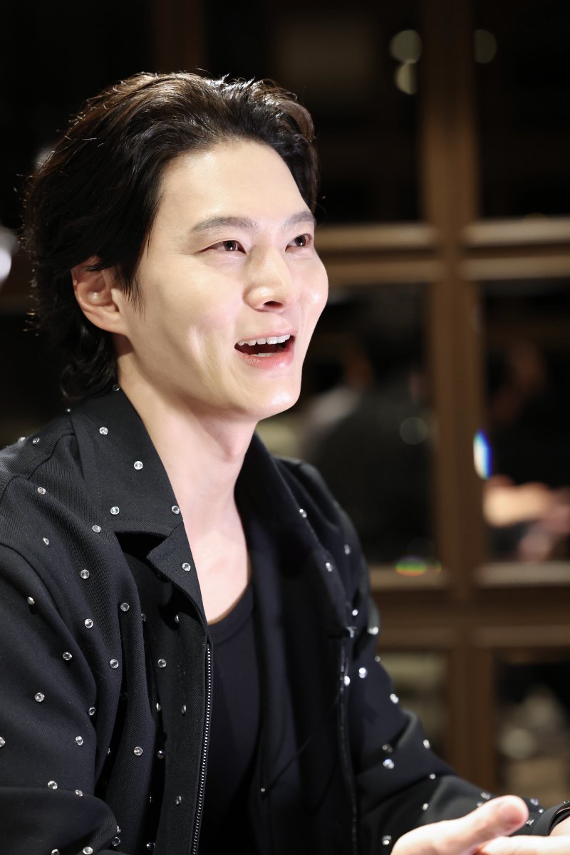 주원, 비치는 모습보다 감정 몰입에 진심인 배우 [정덕현의 페르소나K]