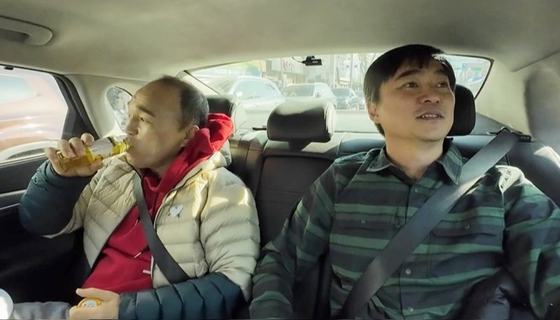 '놀뭐' 김석훈X김광규, 톱스타·단역으로 만나 20년 후 어색한 재회