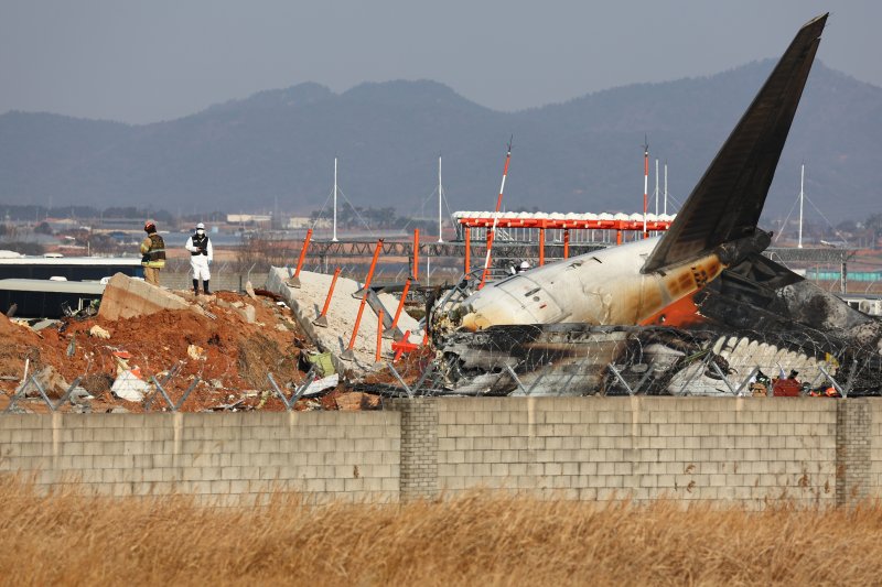 공항 설계 많이 봤지만.. 무안 공항 보고 경악한 전문가들