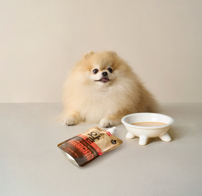 hy의 반려동물 전용 건강기능 음료 '펫쿠르트 건강하개 프로젝트 왈'(hy 제공).