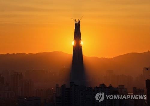 [팩트체크] '한국 최고층' 롯데월드타워 얼마나 비쌀까?