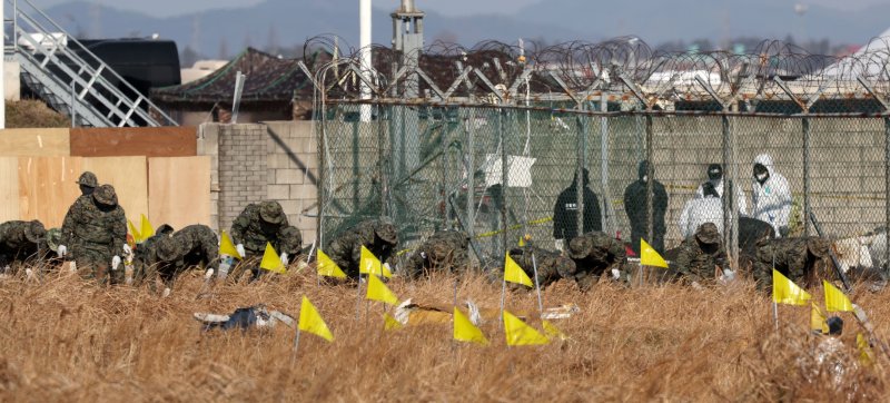 "국민 여러분의 위로와 관심 덕분에 버티고 있다"...제주항공 유가족, 합동분향소 연장 운영 요청