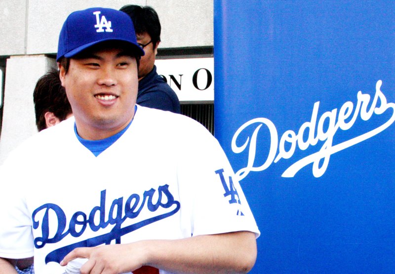 [로스앤젤레스,=뉴시스] LA 다저스와 계약했을 당시 류현진. (사진 = 뉴시스 DB)