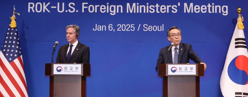 北, 블링컨 방한에 탄핵정국 침묵 깨고 IRBM 발사..美 “러, 북핵 용인 가능성”