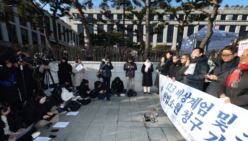 12·3 비상계엄 포고령 ‘처단 대상자’들, 헌법소원 청구