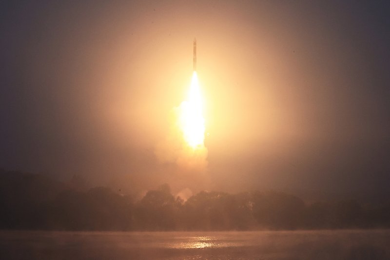 (평양 노동신문=뉴스1) = 북한 대륙간탄도미사일(ICBM) 화성-19형 발사 장면. [국내에서만 사용가능. 재배포 금지. DB 금지. For Use Only in the Republic of Korea. Redistribution Prohibited] rodongphoto@news1.kr