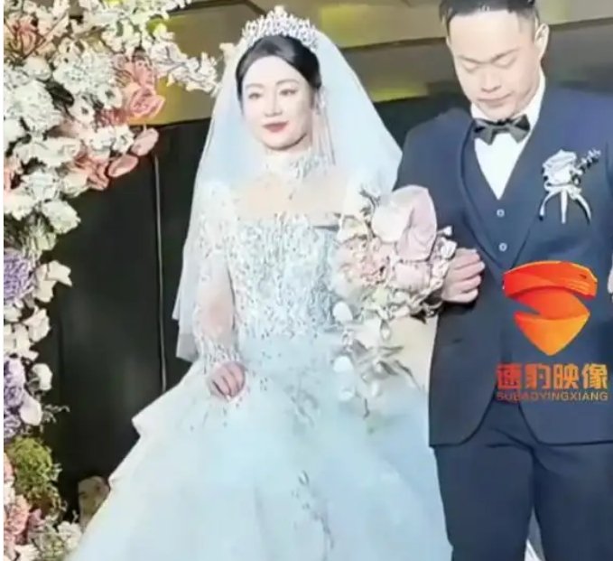 [서울=뉴시스]유치원 시절 학예회에서 맺어진 인연이 20년 후 결혼으로 이어진 영화 같은 이야기가 전해졌다.(사진=산둥상보) *재판매 및 DB 금지