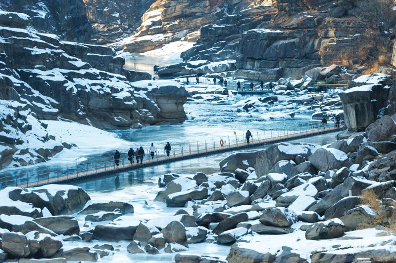 한탄강 일원에서 열리는 철원 한탄강얼음트레킹축제