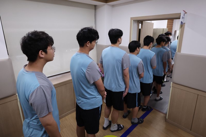 병무청 '2006년생 병역판정검사' 오늘 시작 "12월까지 22만명 대상"