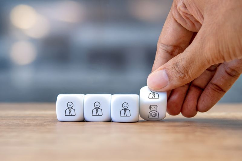 '학벌보다 능력'..스킬 이코노미 시대 생존전략은 '니치'[읽어보고서 사]