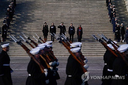 취임식 군 사열 리허설 (출처=연합뉴스)