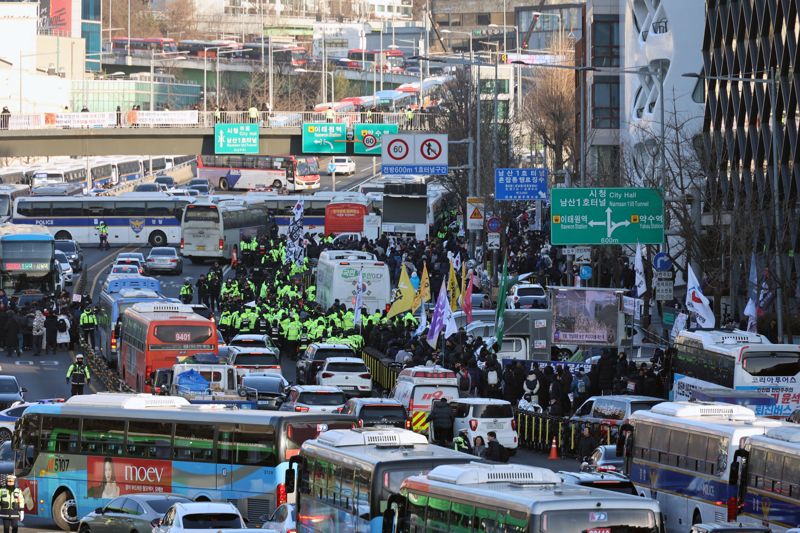 국가기록원, 계엄 기록물 폐기 금지 결정
