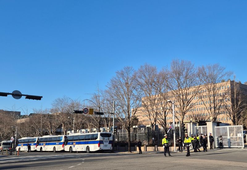 [르포] 尹 조사 앞둔 공수처…경비 강화 속 긴장감 맴돌아