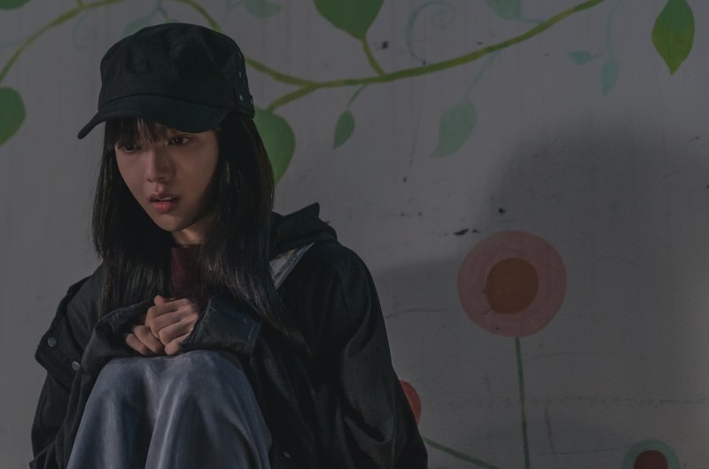 '마녀'가 된 노정의…가리고 숨겨도 '예쁨'