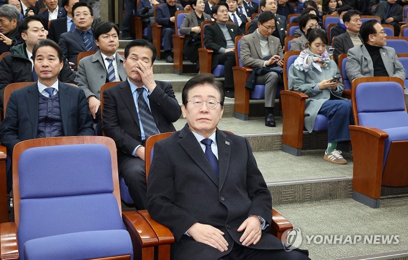 野, 尹체포에 비상의총 등 분주..내란특검법은 예정대로 추진