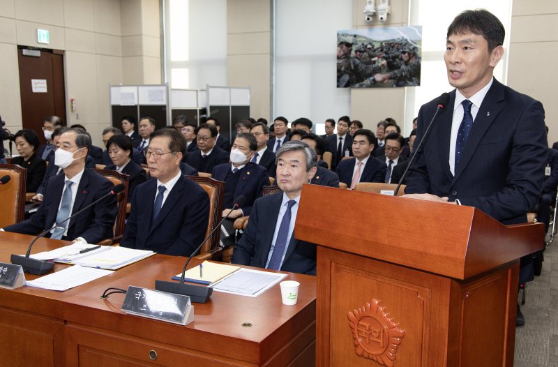 이복현 "계엄 예비비 쪽지, 들어본 적도 없다"