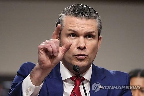 인사청문회에서 발언하는 헤그세스 미 국방장관 지명자 (출처=연합뉴스)