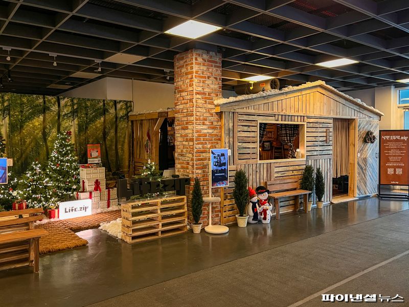 ‘혁신 가전으로 채운 눈 속 오두막’ LG전자,&nbsp;곤지암리조트에 이색 팝업스토어