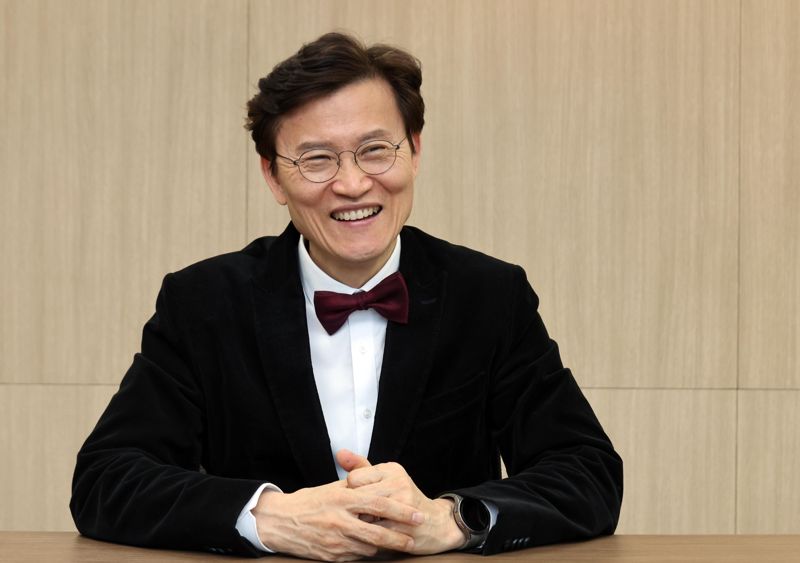 김명주 AI안전연구소장이 18일 AI 윤리와 효율적인 AI 안전 정책 방향에 대해 설명하고 있다. 사진=박범준 기자