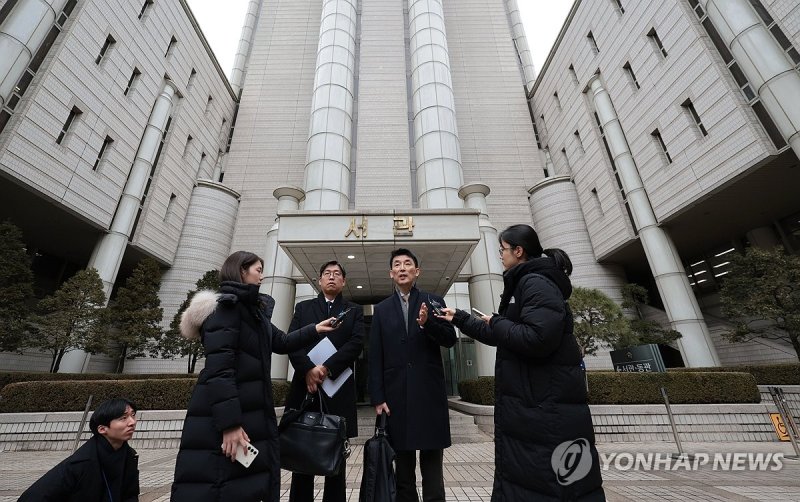 김용현 첫 공판준비기일…12·3 비상계엄 사태 첫 재판 (출처=연합뉴스)