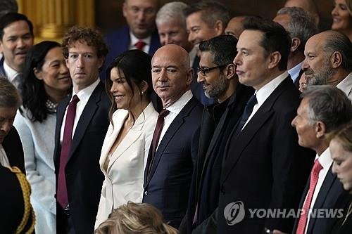트럼프 대통령 취임식에 모인 빅테크 CEO들 (출처=연합뉴스)