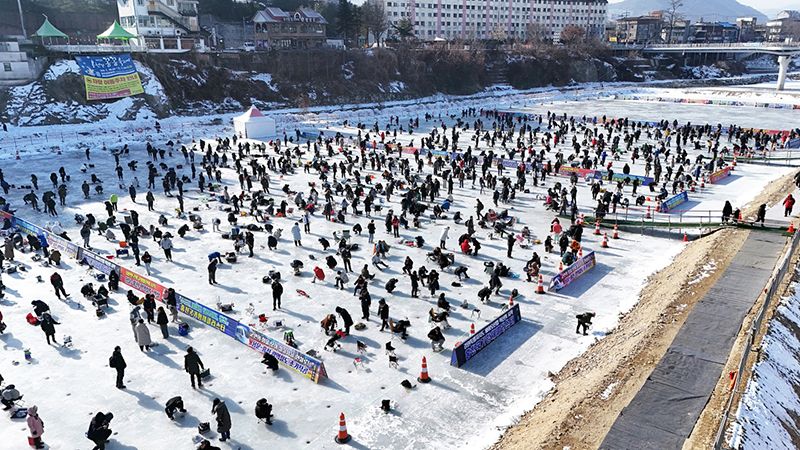 강원방문의해 1월 추천 여행지 "홍천강 꽁꽁축제·화천 산천어축제"