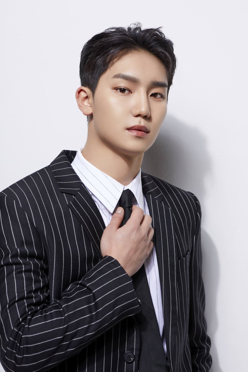 신예 권형석 '스터디그룹' 합류…황민현과 대립