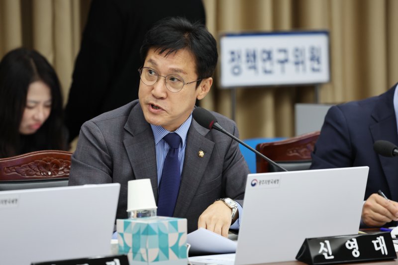 신영대 의원 '동물 진료거부 금지 의무자 확대법' 대표 발의